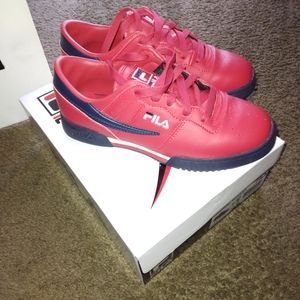 New!! Fila shoes